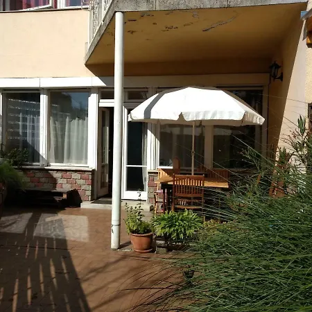 Гостевой дом Green Tranquility - City Garden House