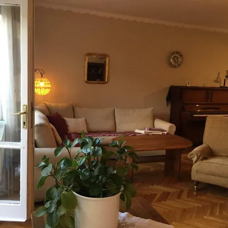 Green Tranquility - City Garden House Гостевой дом *